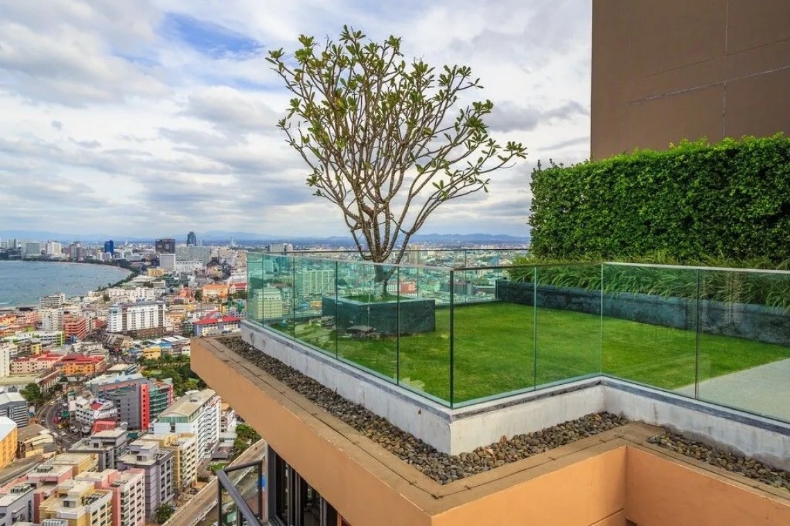 Condo For Sale/Rent in Pratumnak, Pattaya