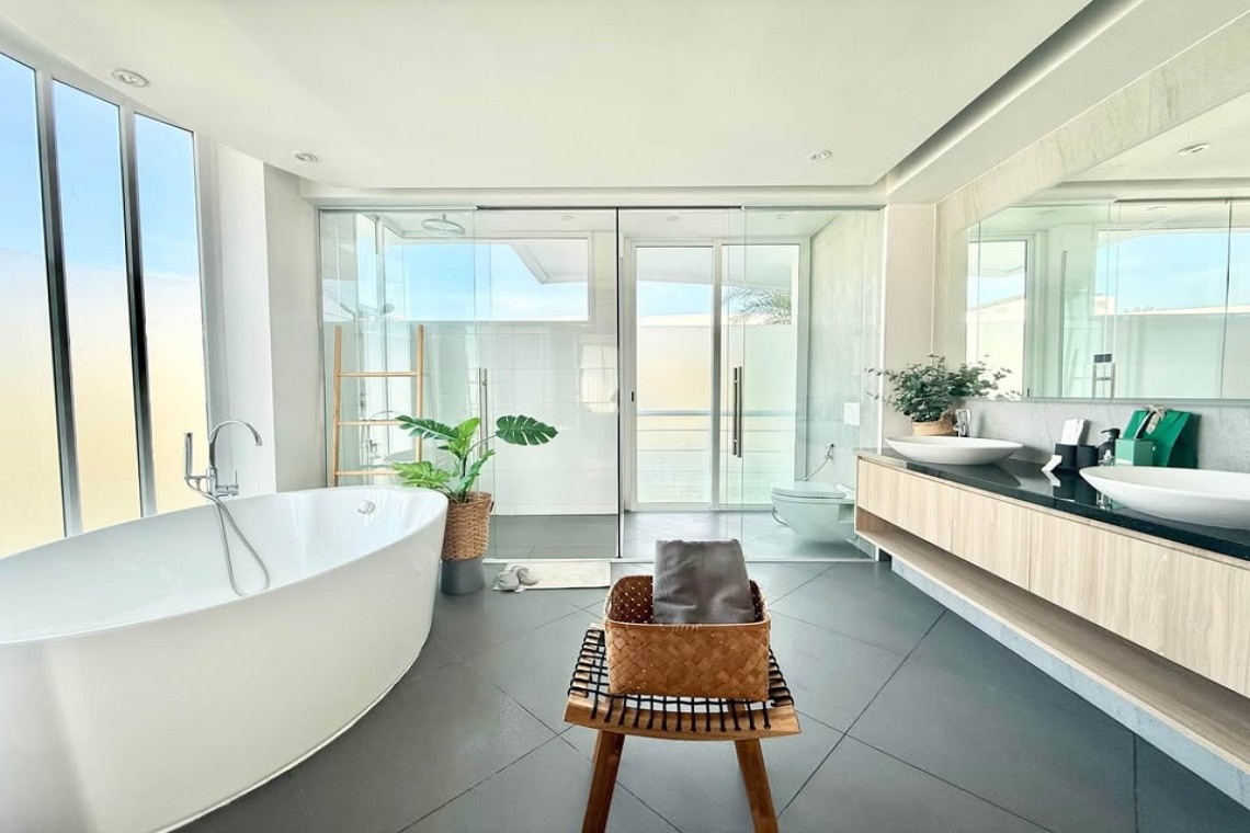 Condo For Sale in Na Jomtien, Pattaya