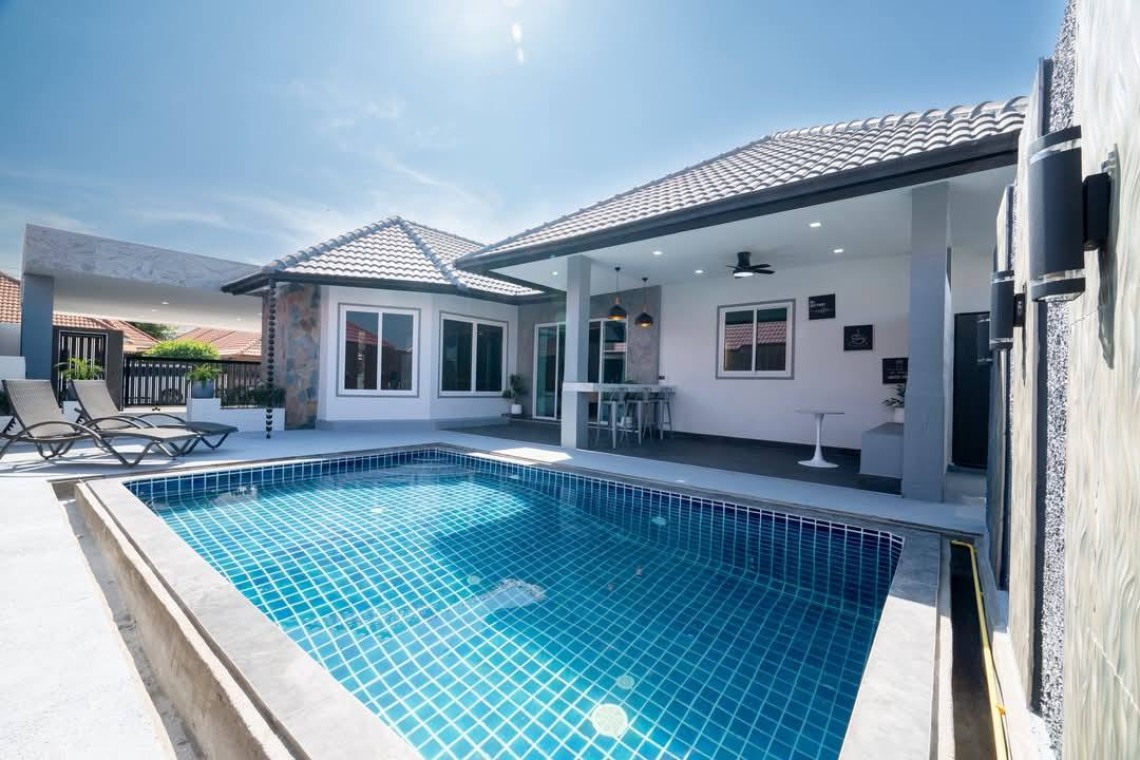 Townhouse For Sale in Nong Pure, Pattaya